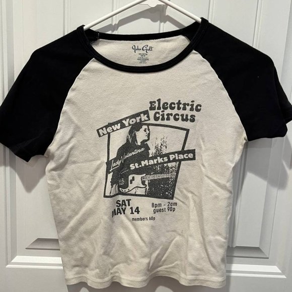 Brandy Melville Tops - brandy melville black and white new york electric circus st. marks place top